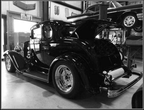Chris's Dads 32 Ford